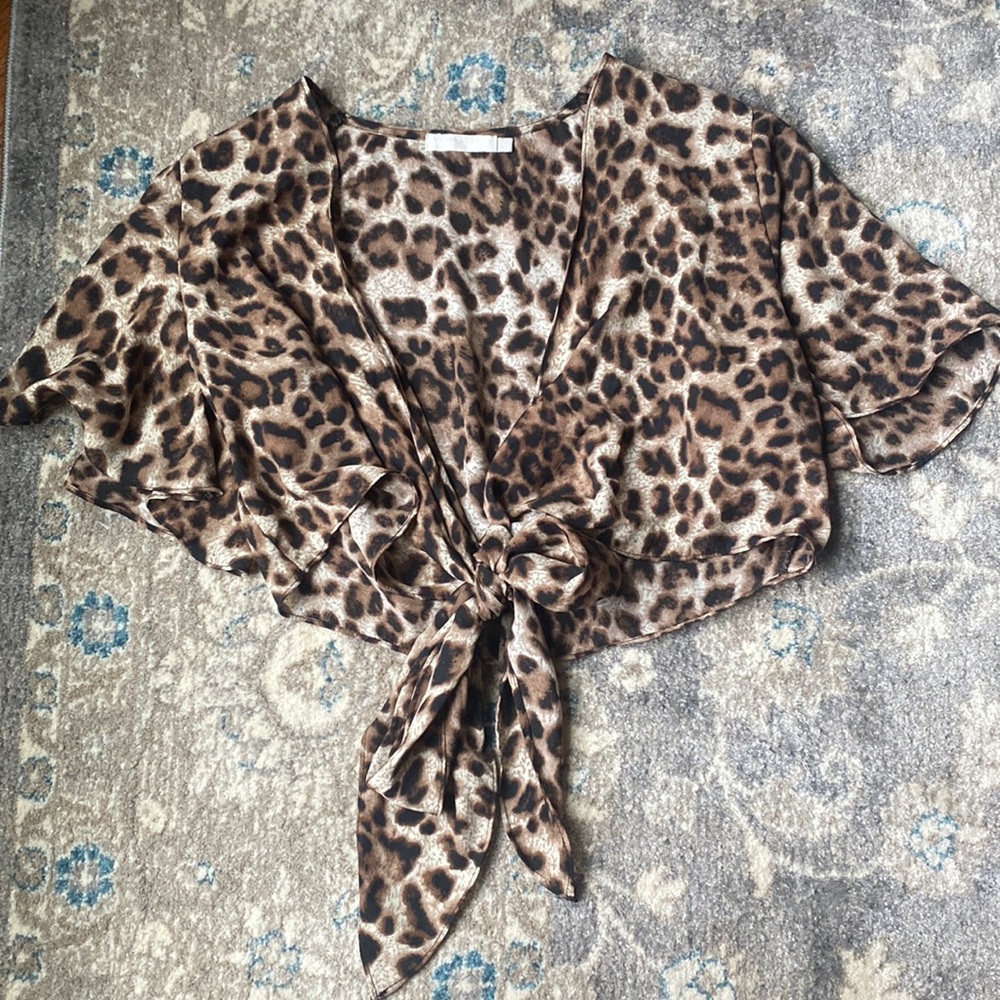 Nastygal going out cheetah flowy crop top